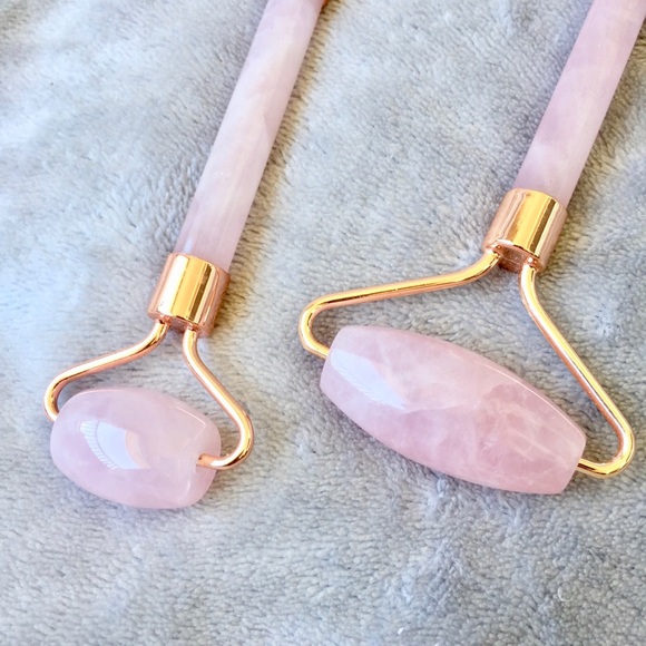 Rose Quartz Face Roller - Picture 7 of 8